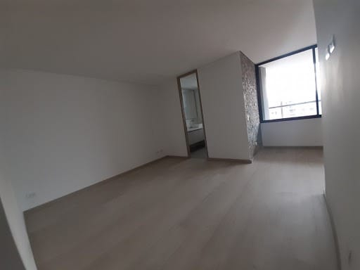 Apartamento de 3 alcobas en arriendo en Loma Del Escobero, Envigado, 147 m² · foto 6 de 17