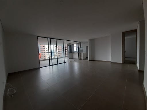 Apartamento de 3 alcobas en arriendo en Loma Del Escobero, Envigado, 147 m² · foto 11 de 17