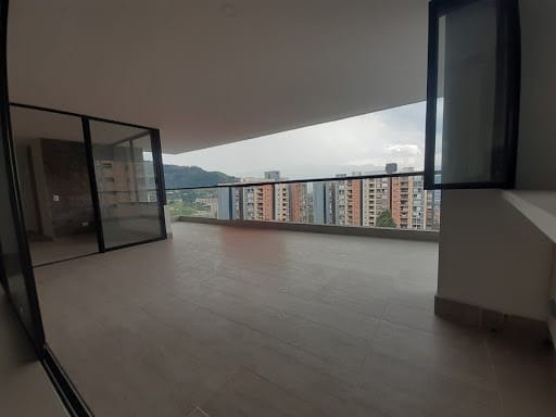 Apartamento de 3 alcobas en arriendo en Loma Del Escobero, Envigado, 147 m² · foto 17 de 17