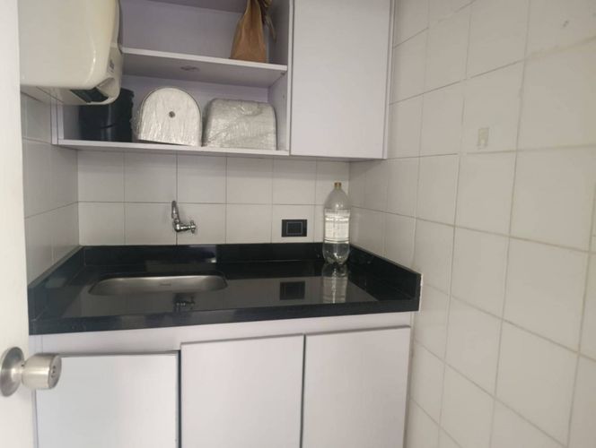 Oficina en arriendo en Patio Bonito, Medellín, 125 m² · foto 2 de 13
