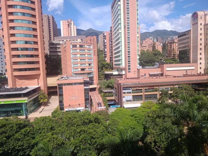 Oficina en arriendo en Patio Bonito, Medellín, 125 m² · foto 5 de 13