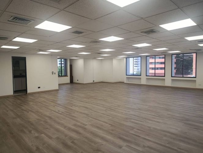 Oficina en arriendo en Patio Bonito, Medellín, 125 m² · foto 13 de 13