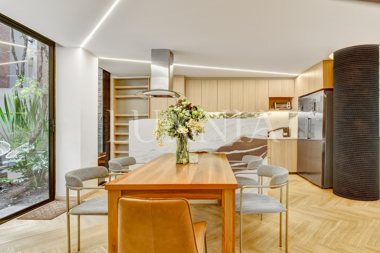 Apartamento en venta en Quinta Camacho, Bogotá · foto 8 de 18