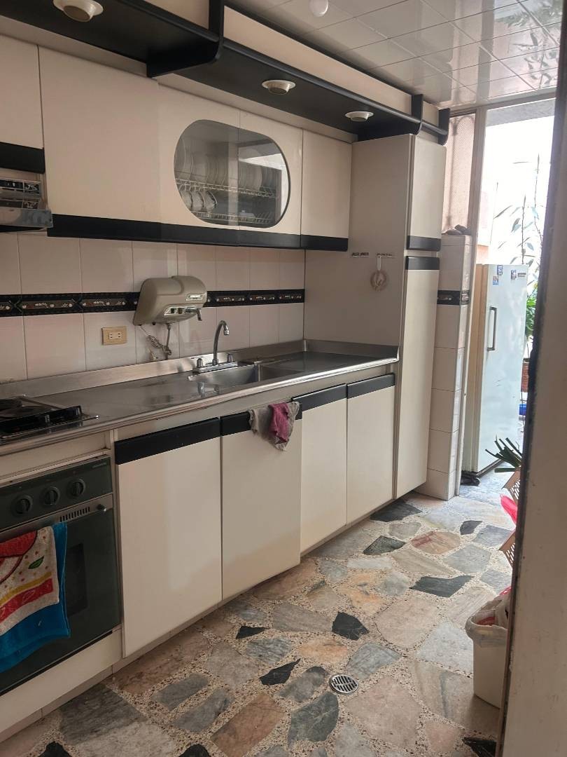 Casa en venta en Valladolid, Bogotá · foto 8 de 24