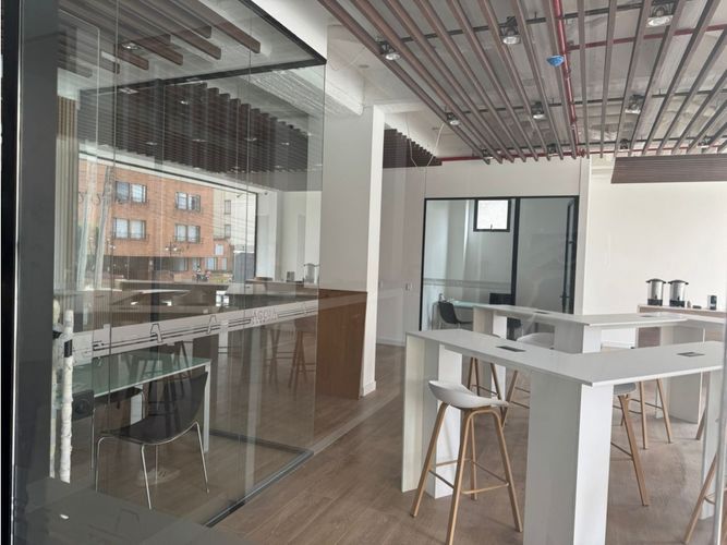 Apartaestudio en venta en Cedritos, Bogotá, 25 m² · foto 21 de 24