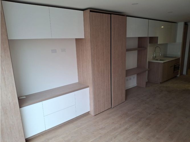 Apartaestudio en venta en Cedritos, Bogotá, 25 m² · foto 2 de 24