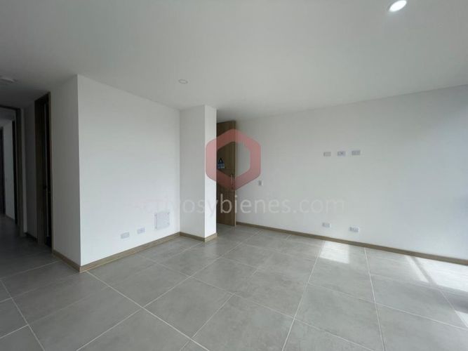 Apartamento de 2 alcobas en venta en Ub. Ojo De Agua, Rionegro, 78 m² · foto 5 de 13
