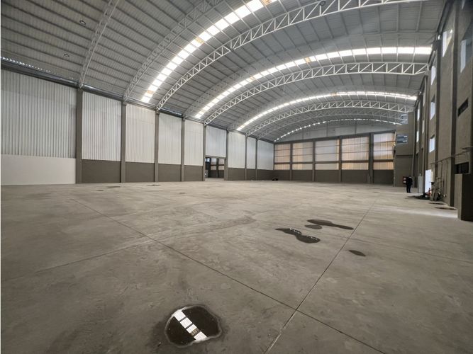 Bodega en arriendo en Siberia, Cota, 3289 m² · foto 6 de 24