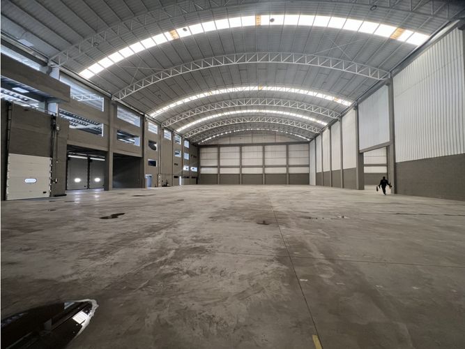 Bodega en arriendo en Siberia, Cota, 3289 m² · foto 8 de 24