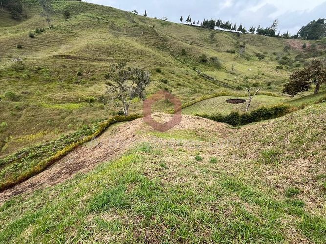 Lote en venta en Centro, Rionegro, 2128 m² · foto 5 de 9