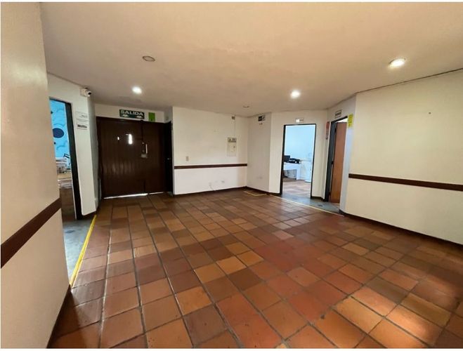 Casa de 8 alcobas en venta en San Antonio, Cali, 754 m² · foto 9 de 20