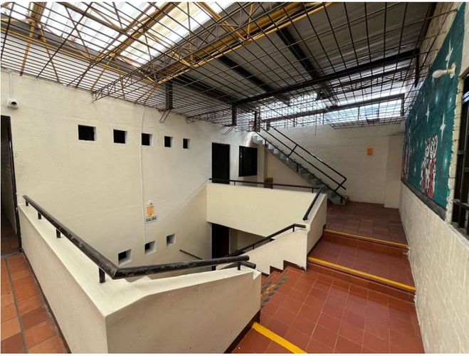 Casa de 8 alcobas en venta en San Antonio, Cali, 754 m² · foto 18 de 20