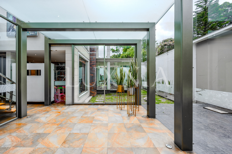 Casa de 5 alcobas en venta en Santa Barbara Alta, Bogotá, 905 m² · foto 7 de 20
