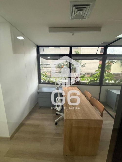 Oficina en arriendo en Los Colores, Medellín, 7 m² · foto 3 de 20