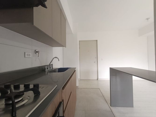 Apartamento de 2 alcobas en arriendo en Las Lomitas, Sabaneta, 70 m² · foto 4 de 20