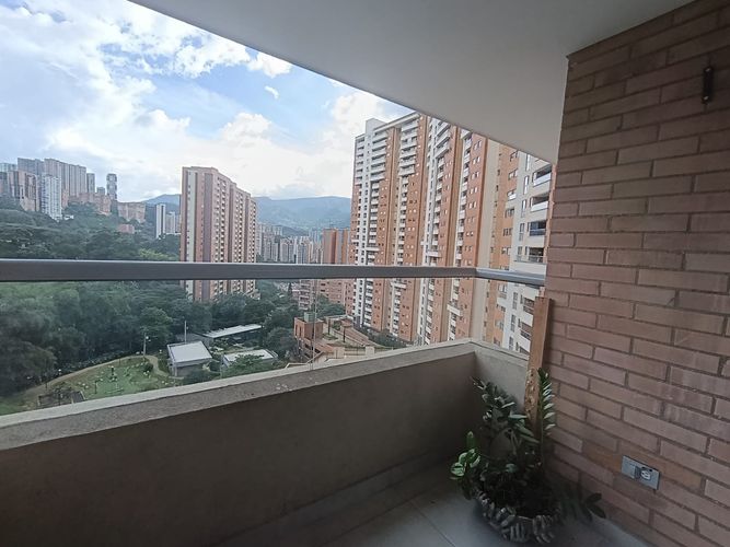 Apartamento de 2 alcobas en arriendo en Las Lomitas, Sabaneta, 70 m² · foto 8 de 20