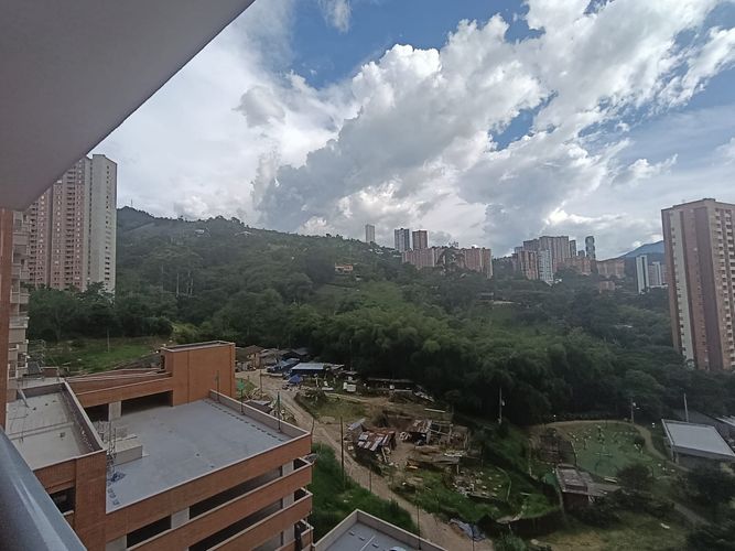Apartamento de 2 alcobas en arriendo en Las Lomitas, Sabaneta, 70 m² · foto 11 de 20
