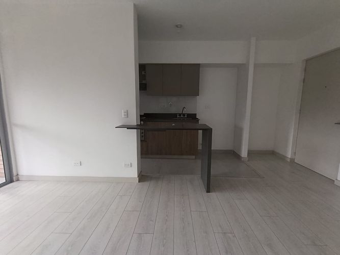 Apartamento de 2 alcobas en arriendo en Las Lomitas, Sabaneta, 70 m² · foto 13 de 20