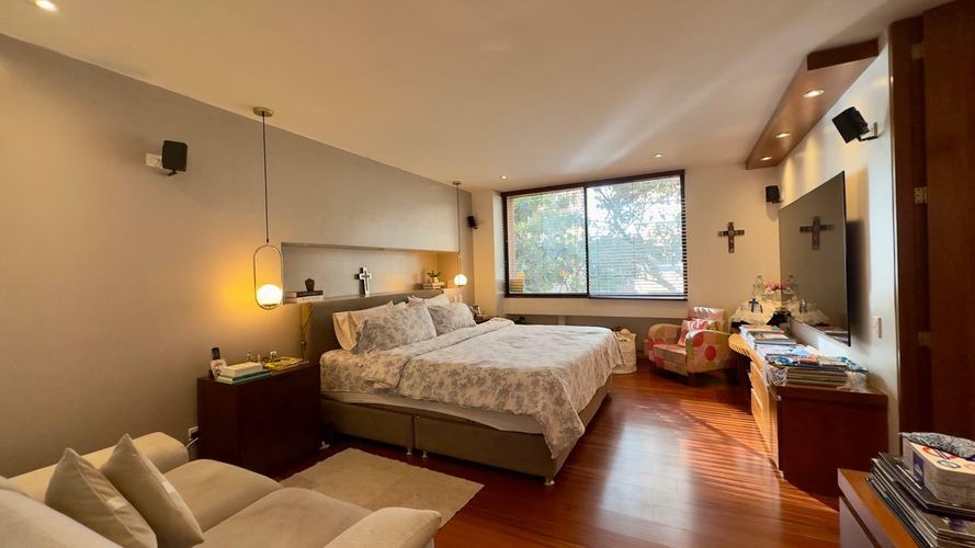 Apartamento de 4 alcobas en venta en Chicó Reservado, Bogotá, 347 m² · foto 11 de 13