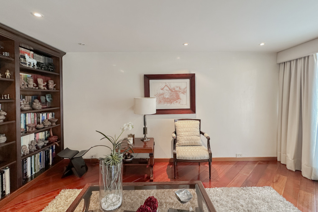 Apartamento en venta en El Refugio, Bogotá · foto 4 de 24