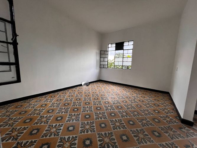 Casa de 7 alcobas en venta en Belen, Ibagué, 320 m² · foto 9 de 24