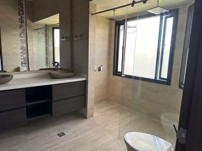 Casa de 5 alcobas en venta en Suba Urbano, Bogotá, 300 m² · foto 17 de 20