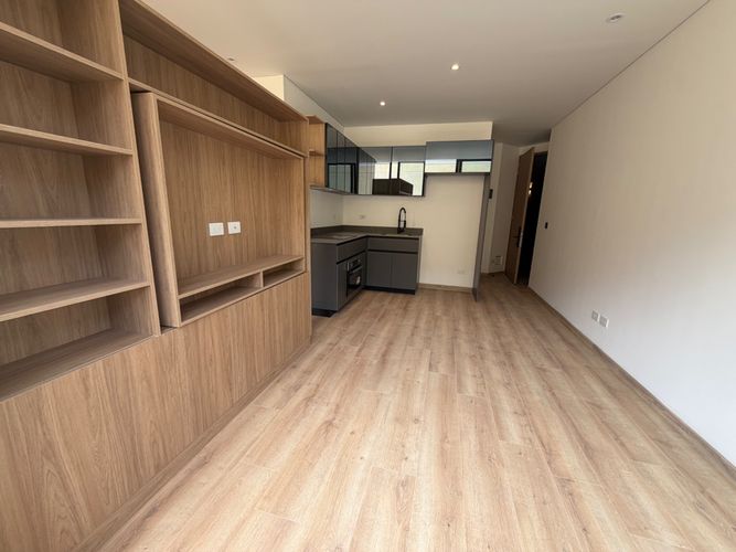 Apartaestudio en venta en Chico Norte, Bogotá, 44 m² · foto 3 de 20