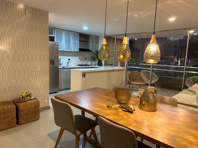 Apartamento de 3 alcobas en venta en Los Colores, Medellín, 87 m² · foto 5 de 24