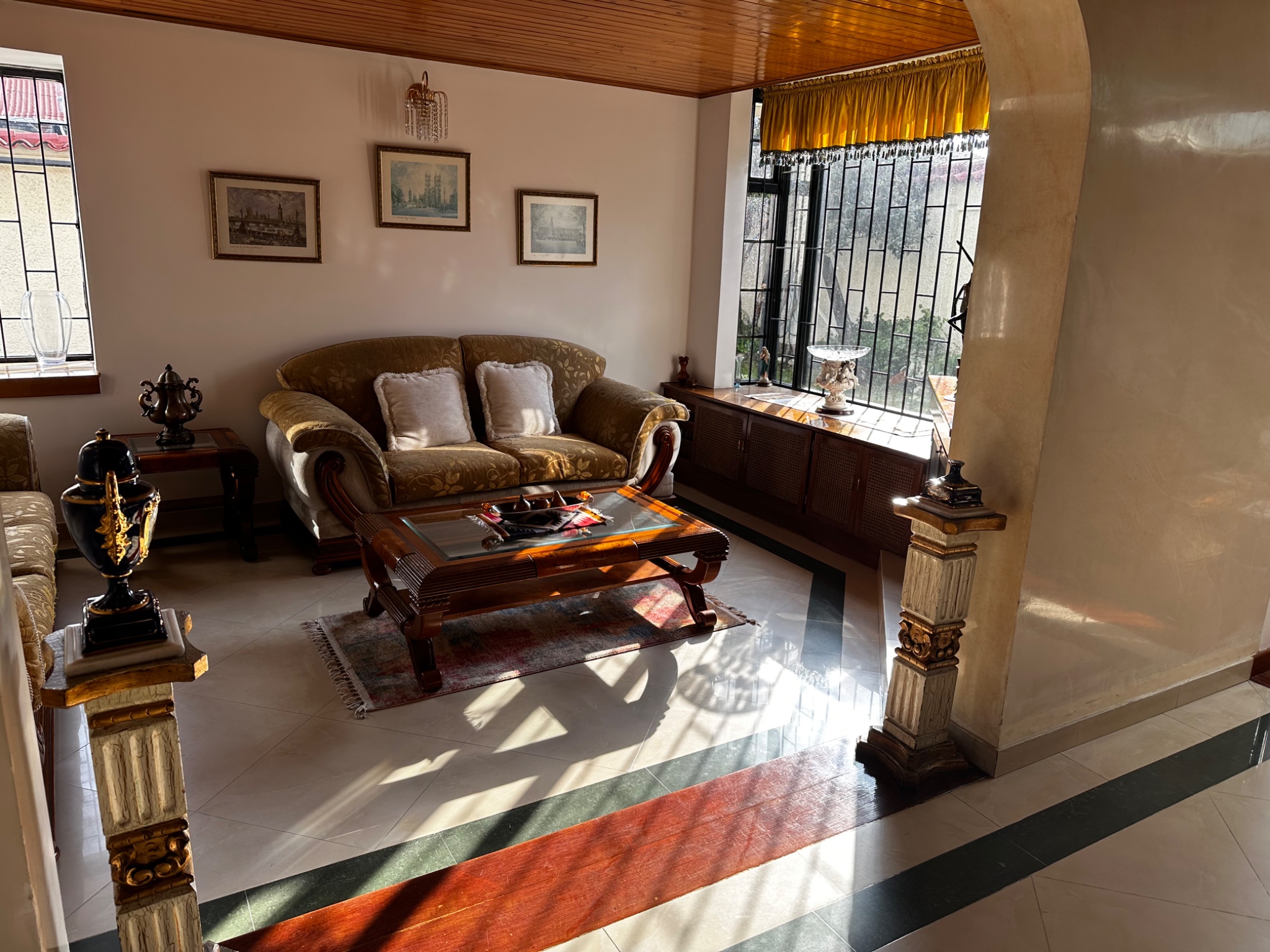 Casa en venta en Villa Magdala, Bogotá · foto 5 de 23