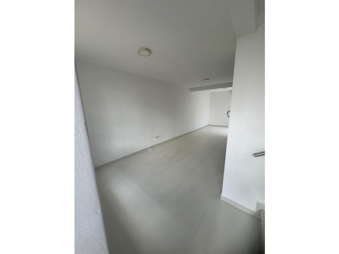 Casa de 3 alcobas en venta en Valle Del Lili, Cali, 98 m² · foto 3 de 24
