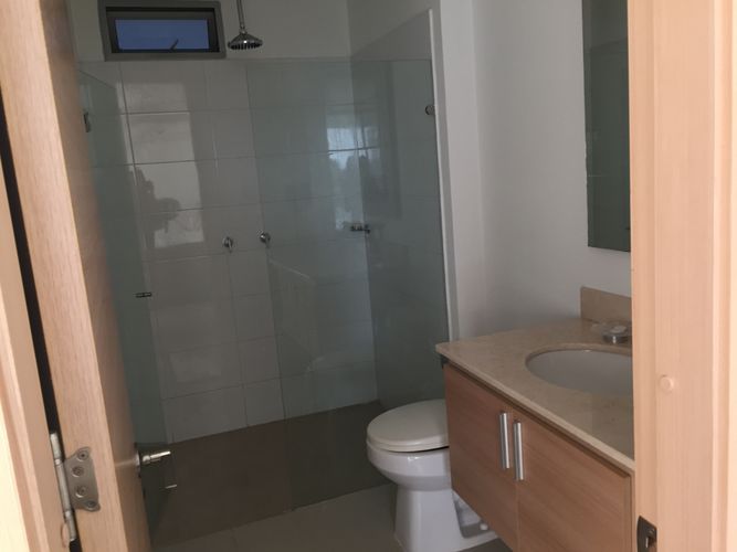 Apartamento de 1 alcoba en venta en Crespo, Cartagena, 87 m² · foto 23 de 24