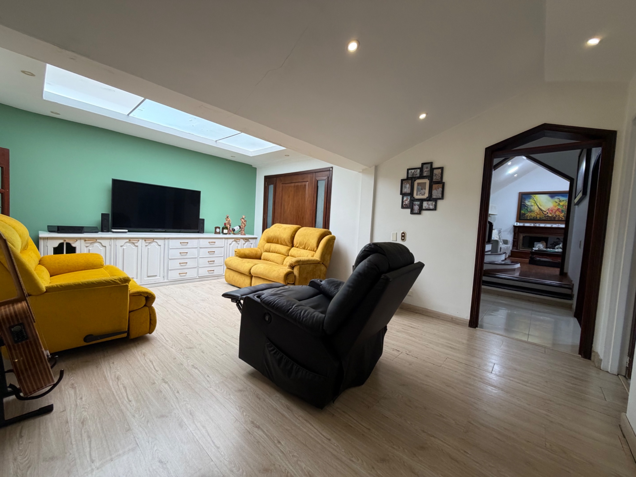 Casa en venta en Lagos De Cordoba, Bogotá · foto 5 de 19