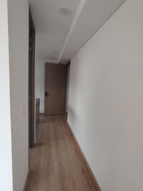 Apartaestudio en venta en Santa Barbara Oriental, Bogotá, 24 m² · foto 5 de 8