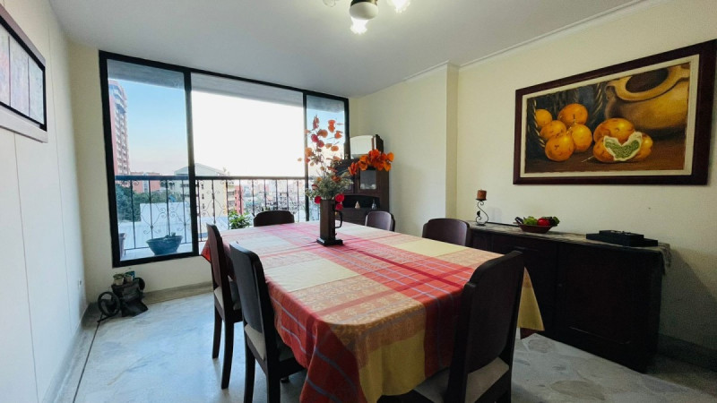Apartamento en Venta en Granada, Cali