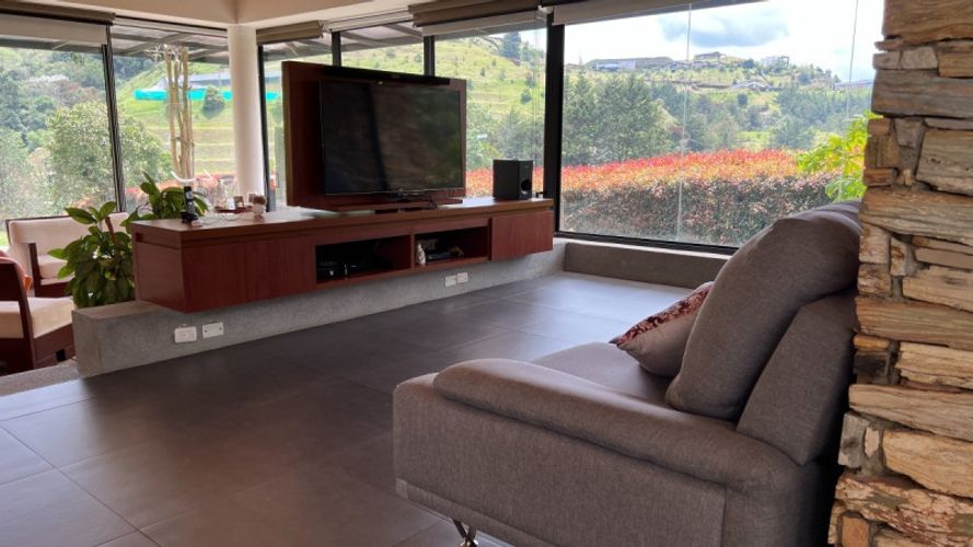 Casa de 3 alcobas en venta en Pantanillo, Envigado, 250 m² · foto 7 de 21