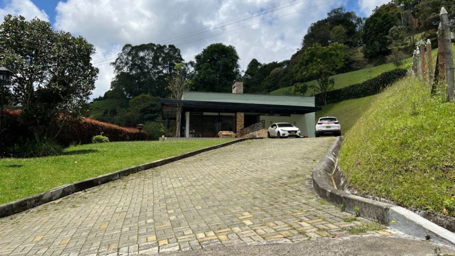 Casa de 3 alcobas en venta en Pantanillo, Envigado, 250 m² · foto 16 de 21