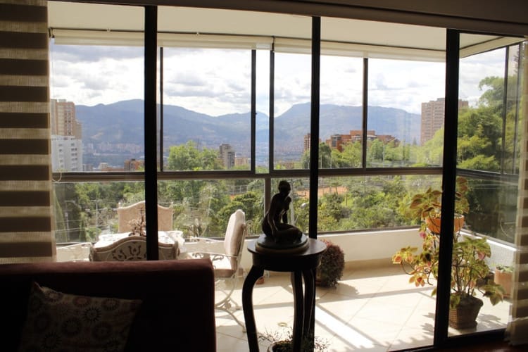 Apartamento de 3 alcobas en venta en Los Balsos, Medellín, 204 m² · foto 2 de 23