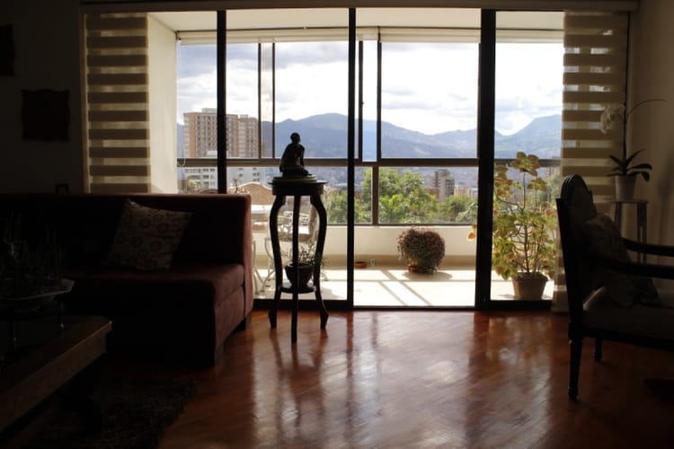 Apartamento de 3 alcobas en venta en Los Balsos, Medellín, 204 m² · foto 3 de 23