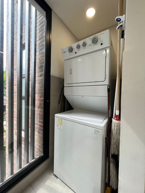Apartamento de 4 alcobas en venta en El Poblado, Medellín, 230 m² · foto 4 de 24