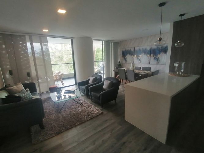 Apartamento de 3 alcobas en venta en Los Balsos, Medellín, 156 m² · foto 10 de 24