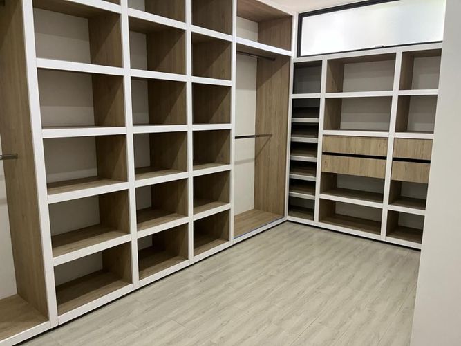 Casa de 5 alcobas en venta en Altos Del Poblado, Medellín, 400 m² · foto 16 de 17