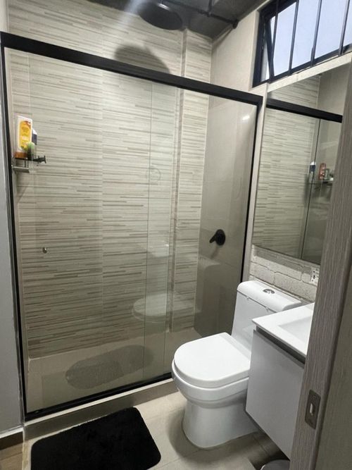 Casa de 4 alcobas en venta en Vía Las Palmas, Envigado, 290 m² · foto 13 de 24