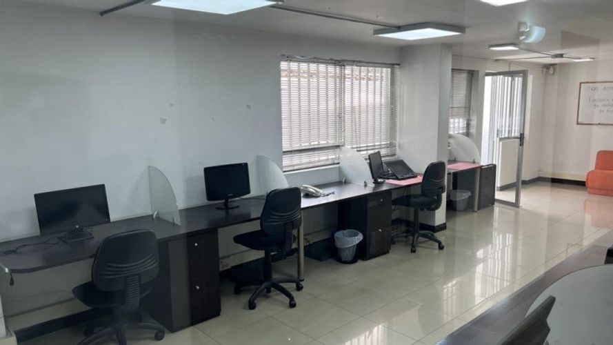 Casa de 5 alcobas en venta en La Aguacatala, Medellín, 337 m² · foto 6 de 24