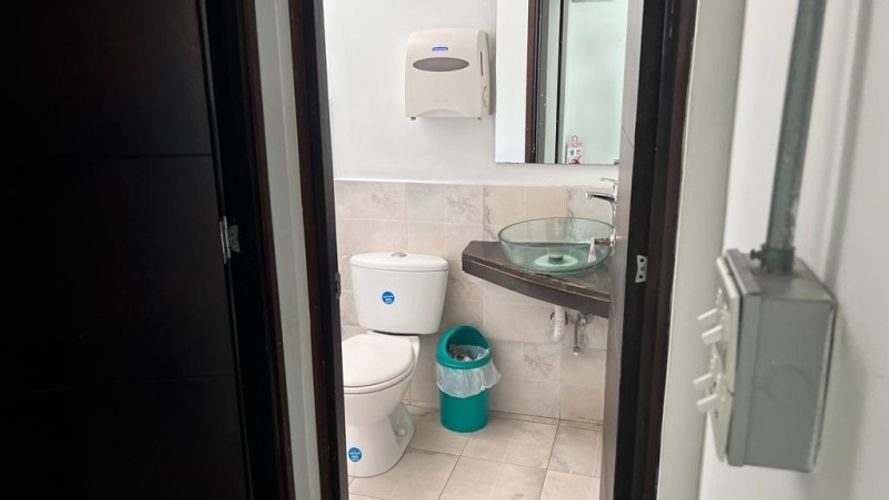 Casa de 5 alcobas en venta en La Aguacatala, Medellín, 337 m² · foto 23 de 24