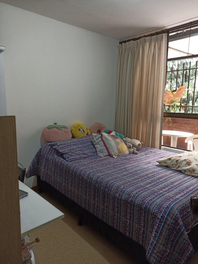 Apartamento en venta en El Poblado, Medellín · foto 10 de 24