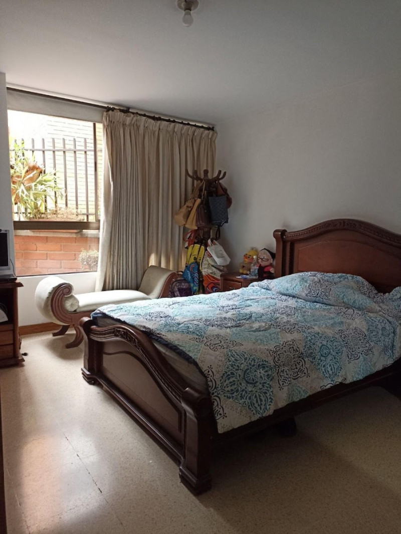 Apartamento en venta en El Poblado, Medellín · foto 12 de 24