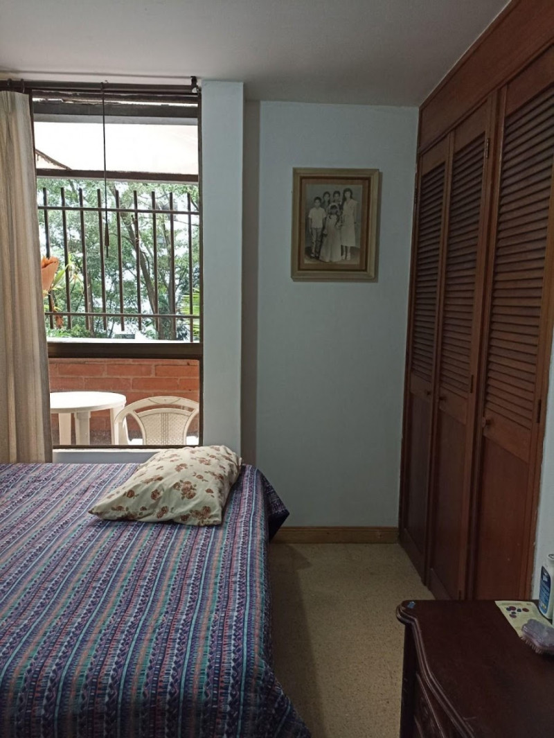 Apartamento en venta en El Poblado, Medellín · foto 13 de 24