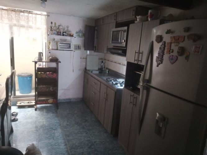 Casa de 3 alcobas en venta en La Florida, Bello, 67 m² · foto 7 de 12
