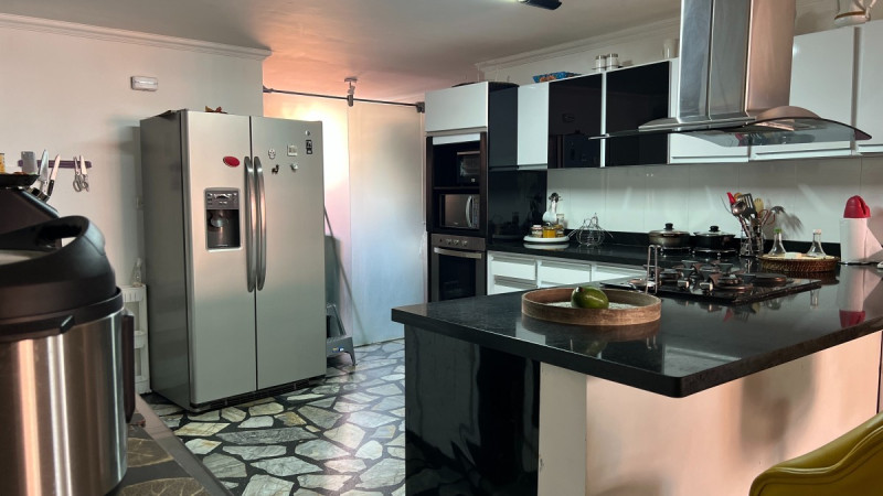Apartamento en arriendo en Altos Del Poblado, Medellín · foto 11 de 24