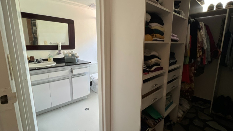 Apartamento en arriendo en Altos Del Poblado, Medellín · foto 16 de 24